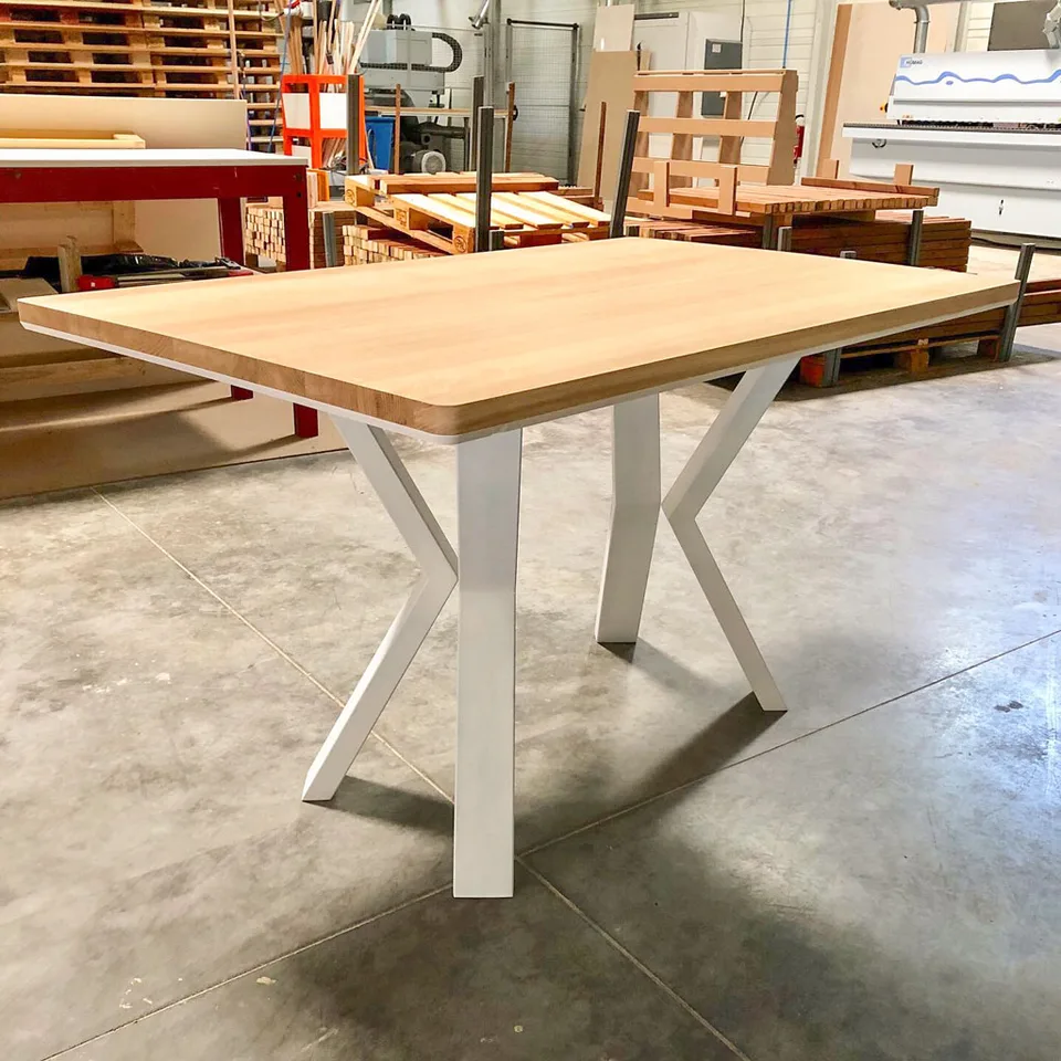 Tables, réalisation MZ Bois et Compagnie — vue 2
