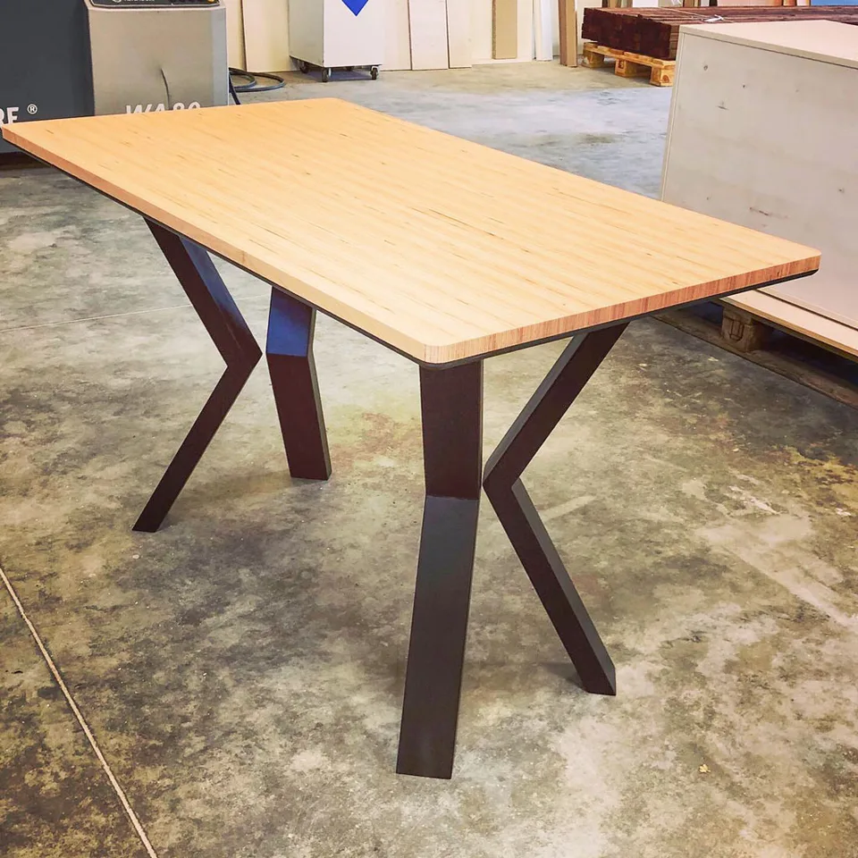 Tables, réalisation MZ Bois et Compagnie