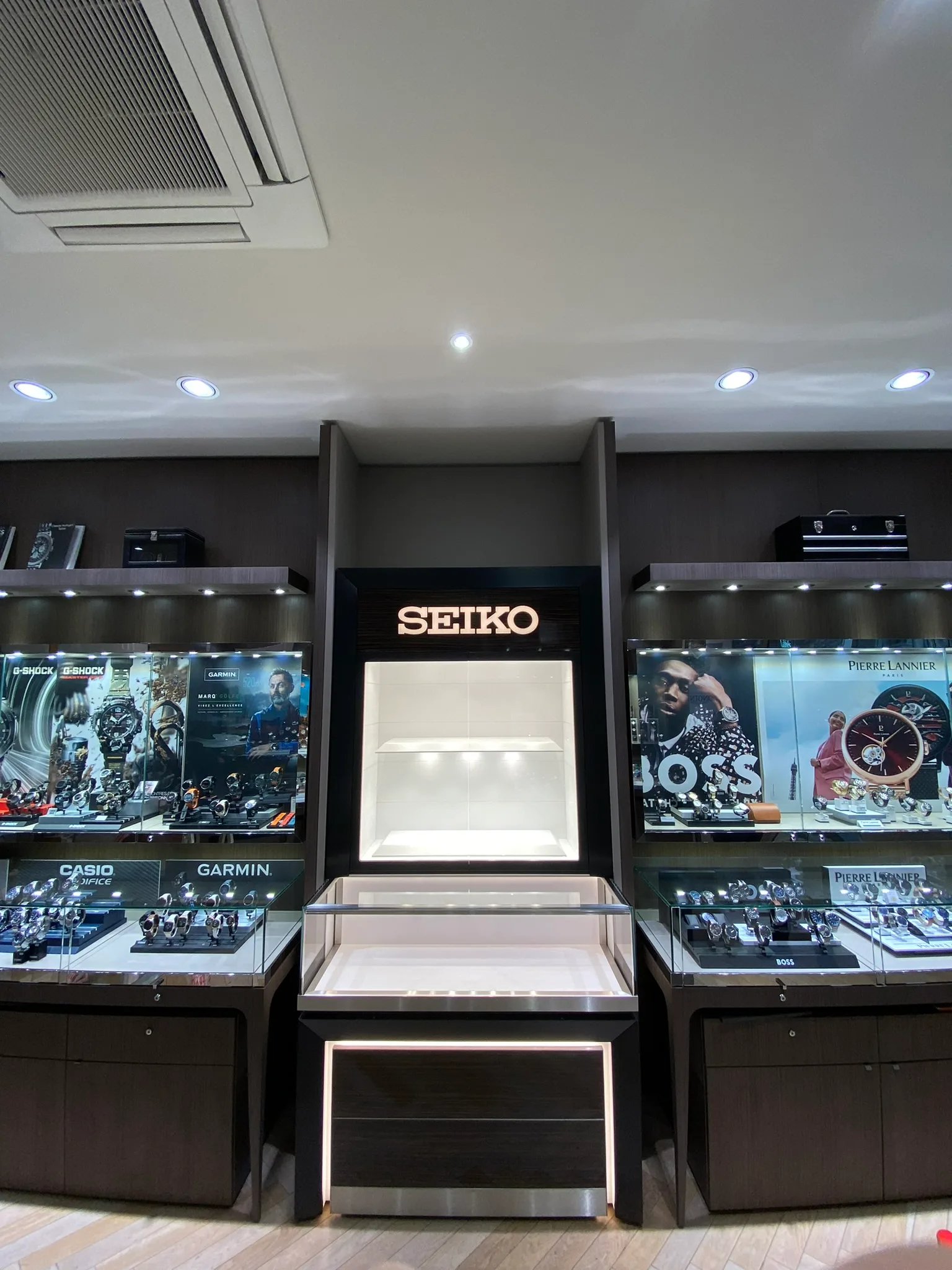 Seiko, réalisation MZ Bois et Compagnie — vue 3